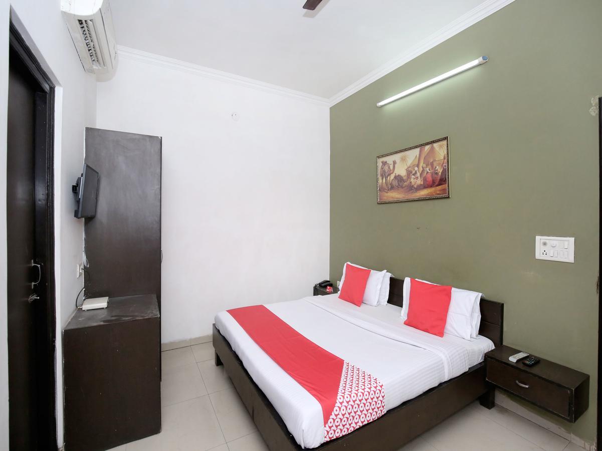 Oyo 12972 Hotel Krishna Castle 암리차르 외부 사진